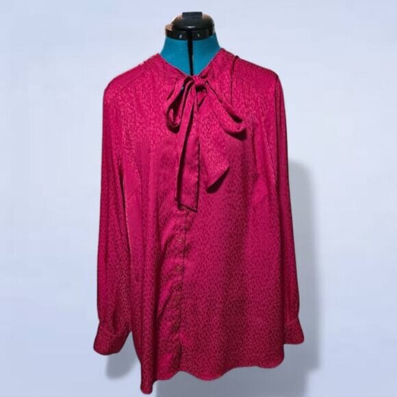 Torrid Satin Jacquard Tie Neck Button Up Blouse - Size 3X - Picture 2 of 8